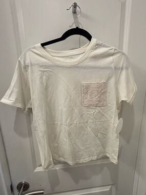 NWT Cotton Studio Cream Short Sleeve Tee with Crochet Pocket - L